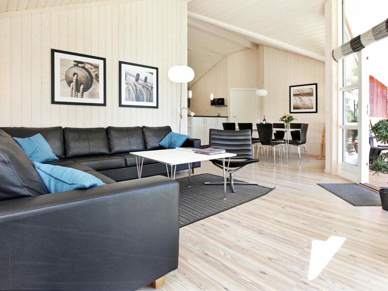 8 Person Holiday Home In Gro Enbrode Großenbrode Esterno foto